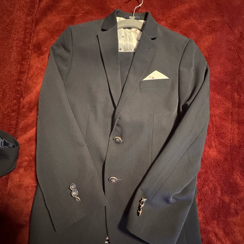 Tommy Hilfiger blue navy suit